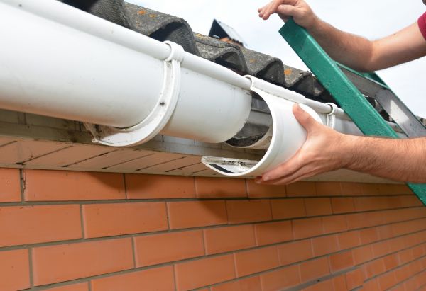 Gutter Seam Repair in Midlothian