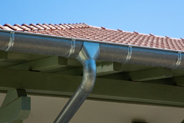 Eavestrough Repair in Midlothian